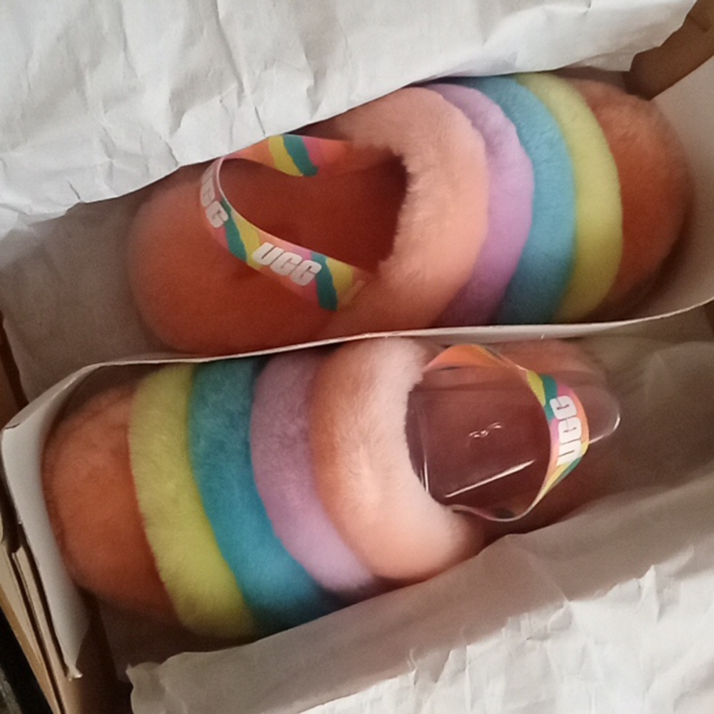 Ugg slides